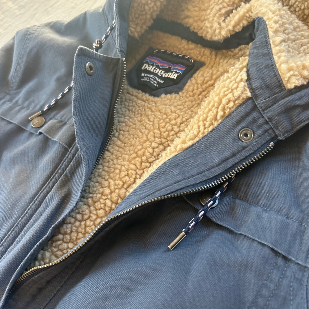 Patagonia Blue and Cream Sherpa Jacket